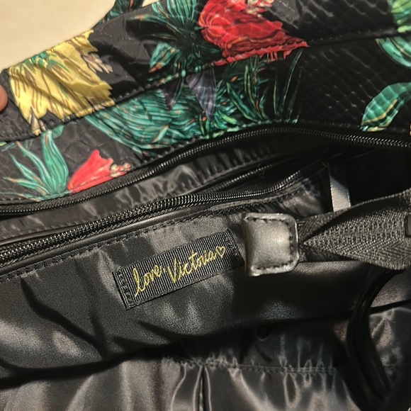 Victoria's Secret Black and Green Tote Bag with Tropical Design - Picture 8 of 9
